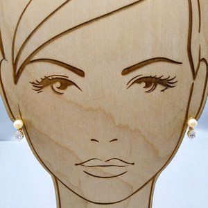 Classic Elegance Pearl Earrings, Gold Tone Vintage Studs with Minimalist Pearl